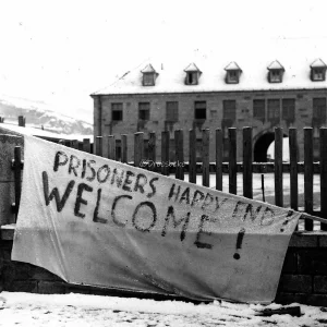 Welkomstbanner voor het hoofdkwartier, april 1945, © National Archives, Washington D.C.